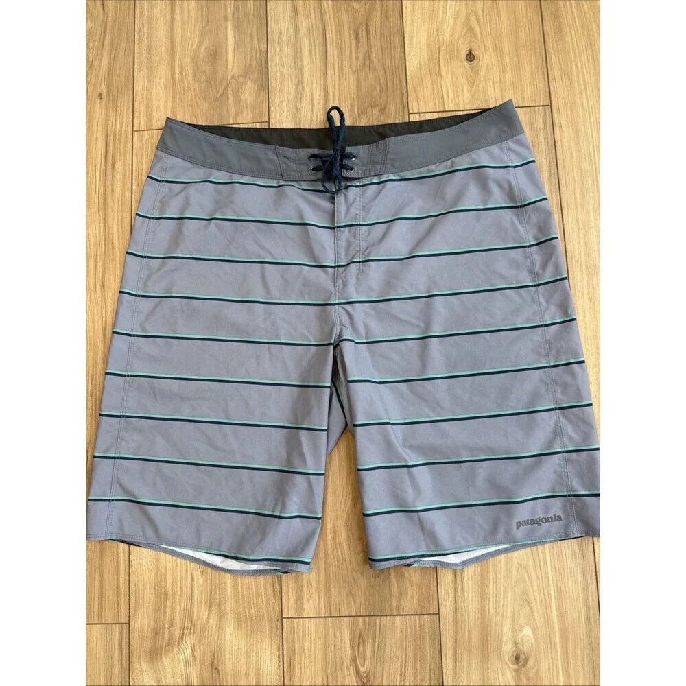 Patagonia Men’s Hydro Series Boardshorts Size 36 Swim Surf Outdoor Gray Striped